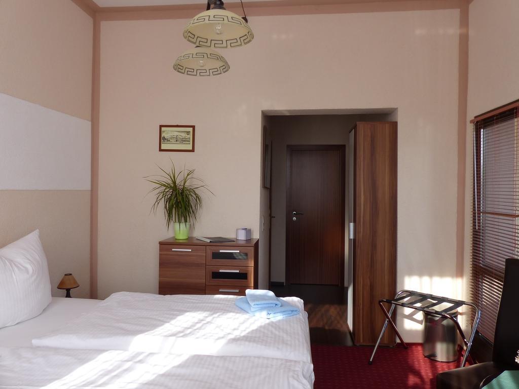 Hotel Friedchen Mit Eigener Fleischerei Artern Δωμάτιο φωτογραφία